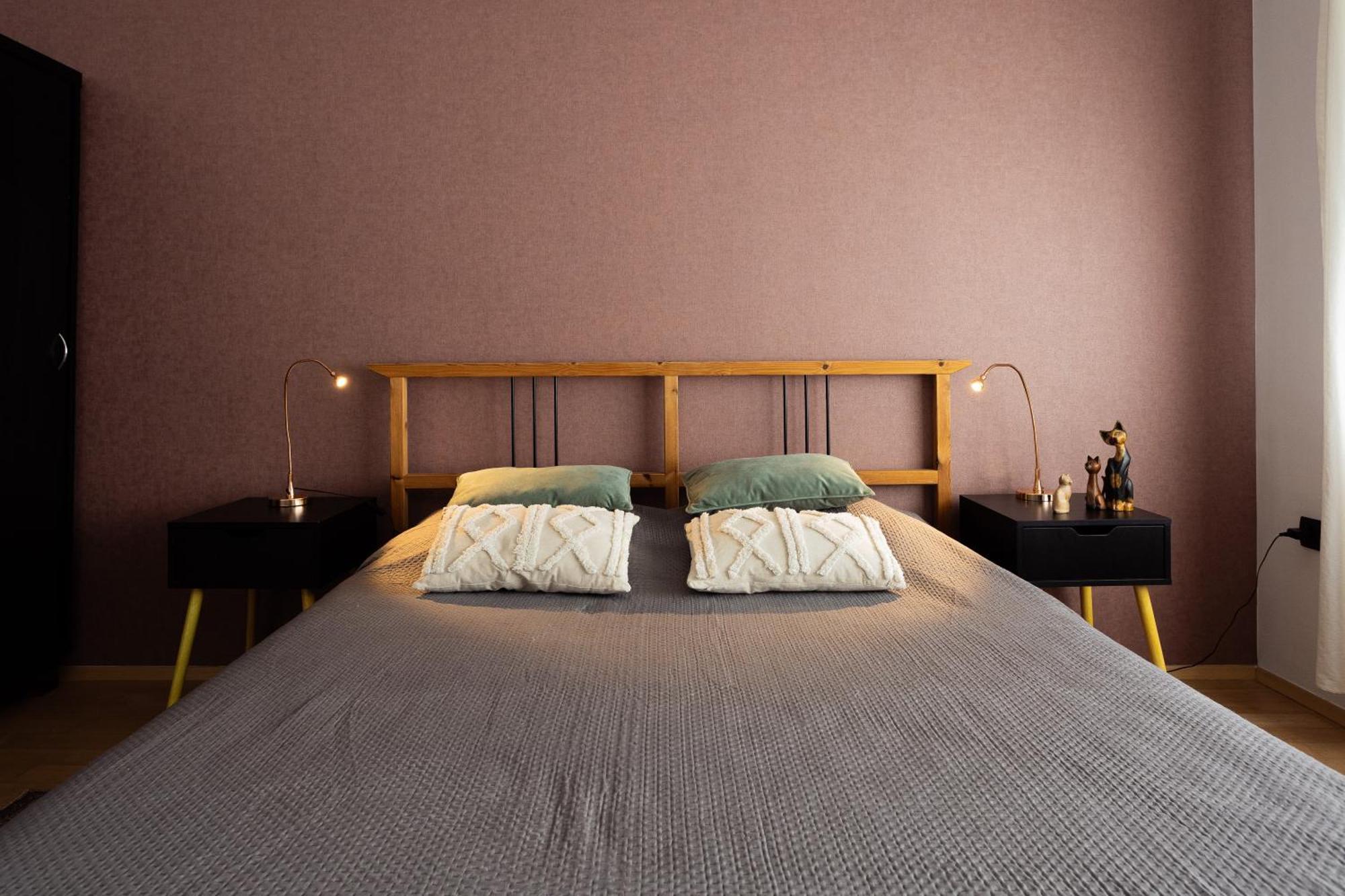 Large Two Bedroom Family App - Free Parking Ljubljana Exterior photo